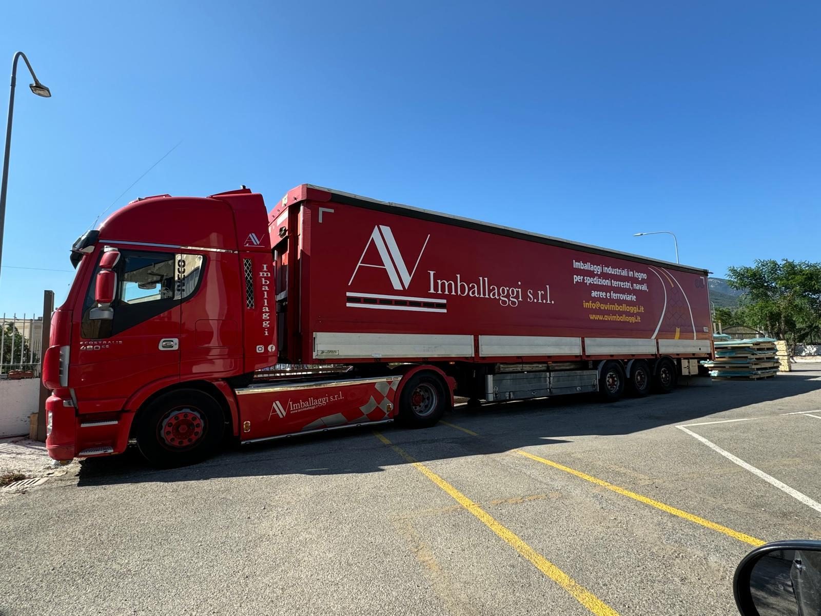 Bilico di proprieta AV Imballaggi per trasporto conto terzi