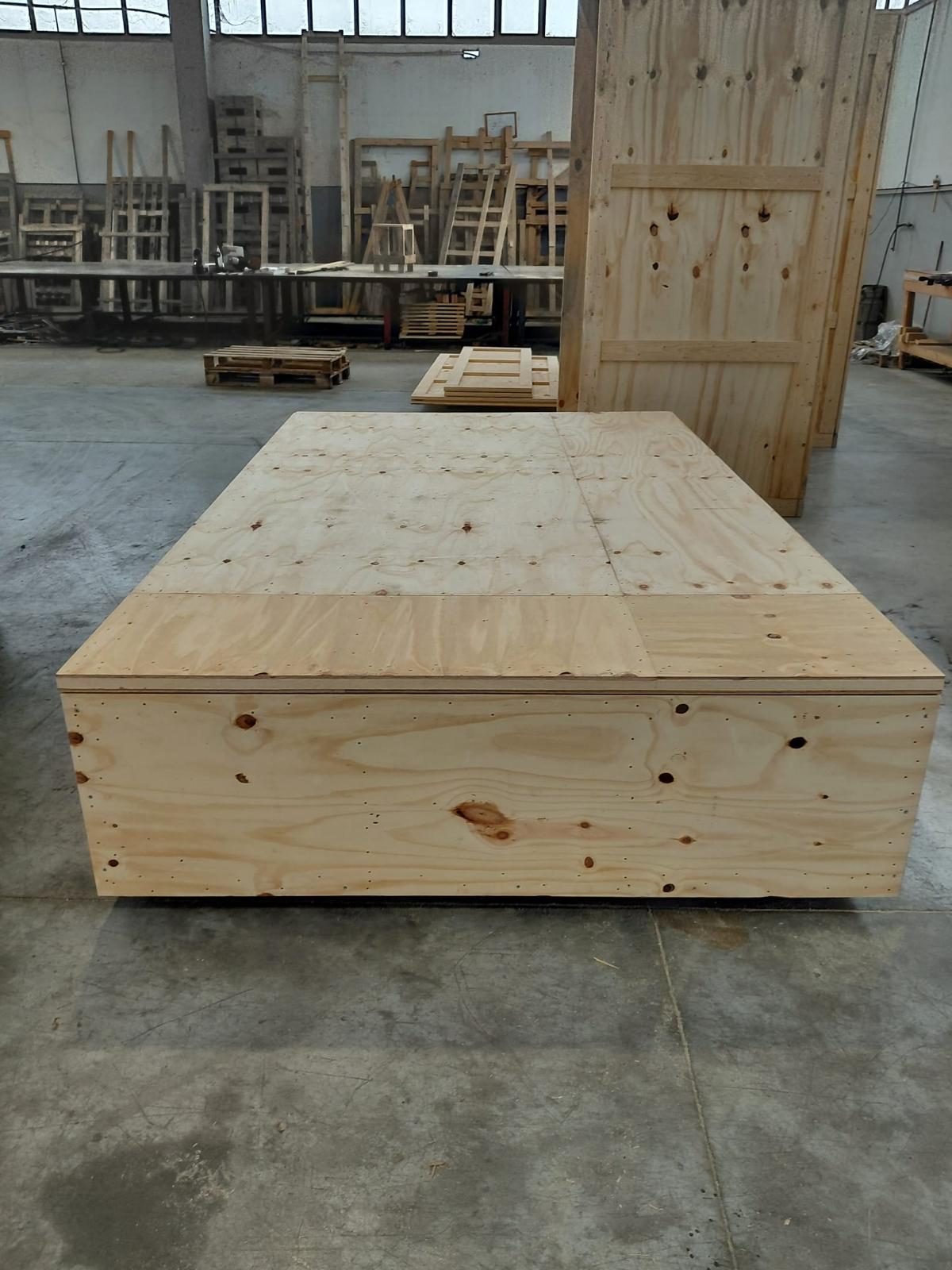 Cassa in legno su misura per spedizione industriale
